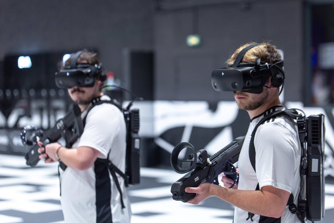 多人 VR 游戏综合指南 - 电影力量VR