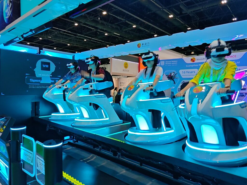 vr cinema space ride